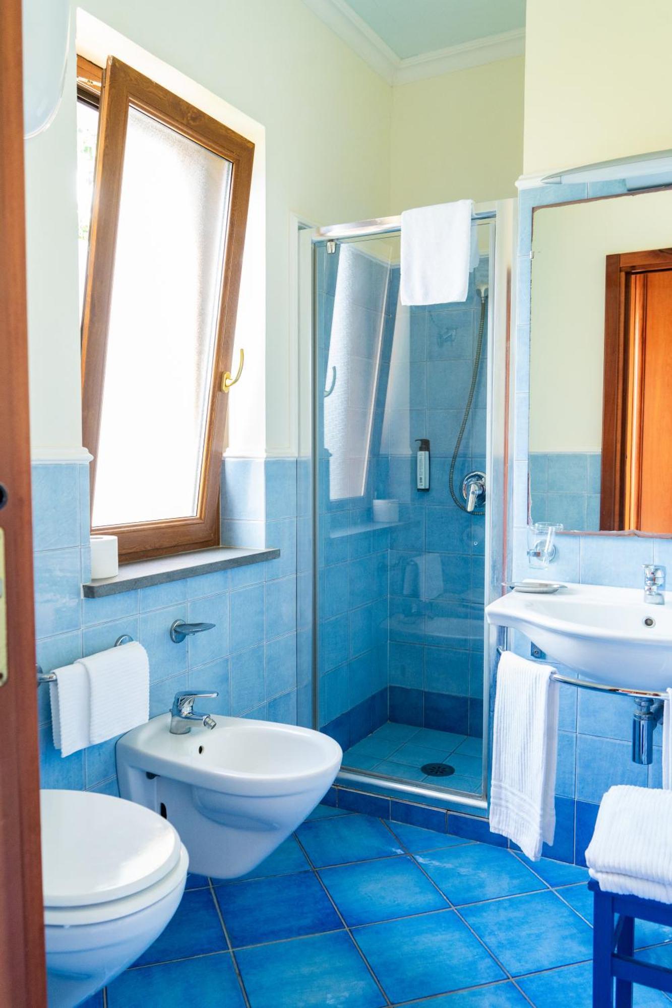 Villa Acacia Понца Екстериор снимка