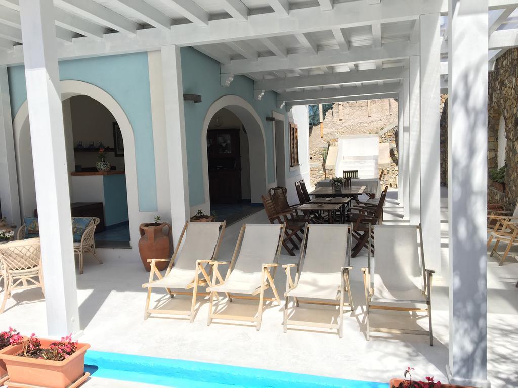Villa Acacia Понца Екстериор снимка